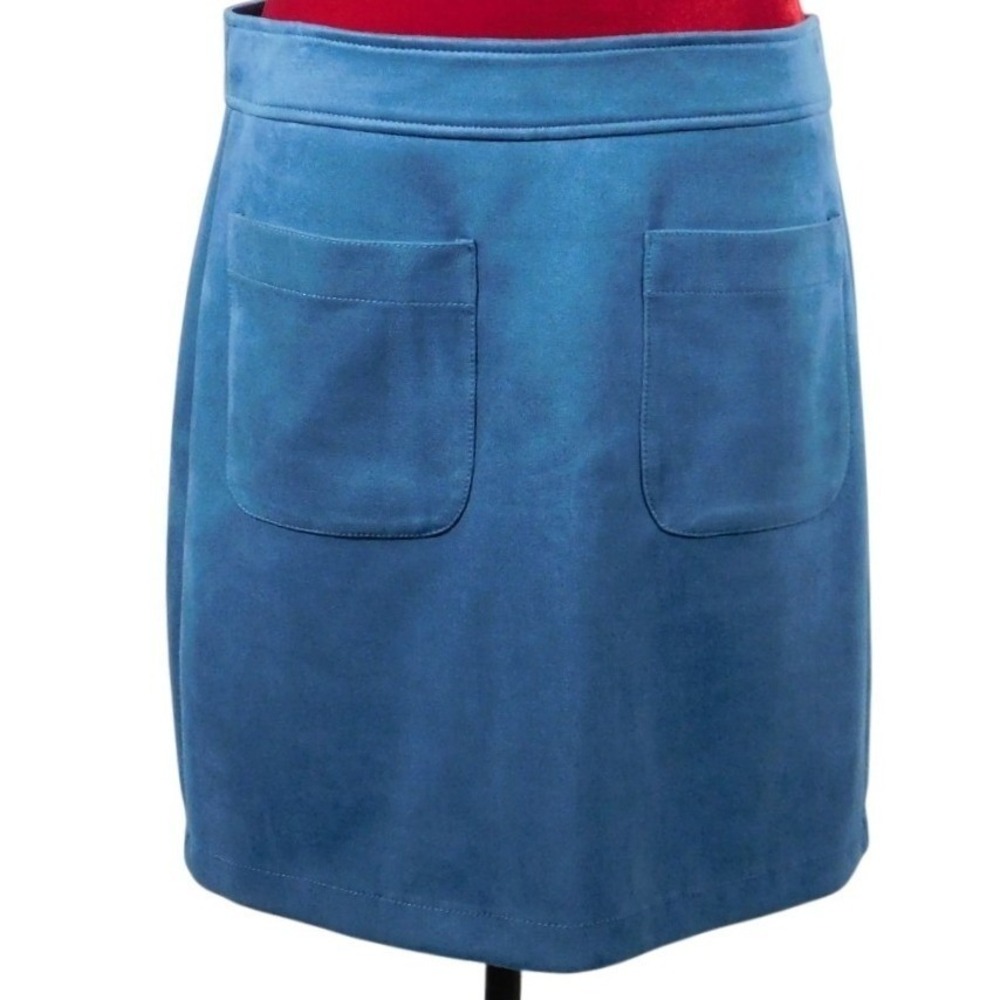 LOFT Blue Faux Suede A-Line Mini Skirt with Front Pockets Zip Back Size 8
D47